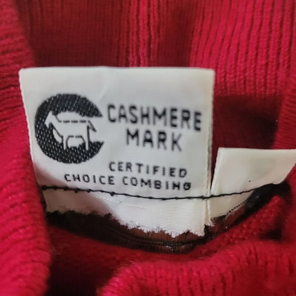 Cashmere House Women's Red Mock Neck Pullover Long Sleeve Sweater